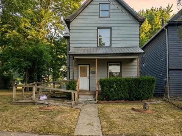 905 Spearman Ave, Farrell, PA 16121