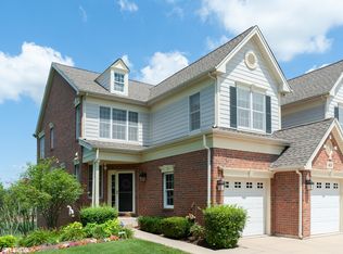 43 Red Tail Dr, Hawthorn Woods, IL 60047