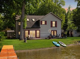 4461 Cordley Lake Rd, Pinckney, MI 48169