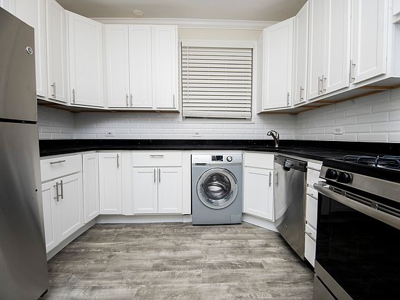 2nd image of 331 Kedzie St APT 2