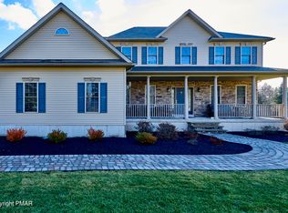 8 Evergreen Ln #L13-14, Gouldsboro, PA 18424