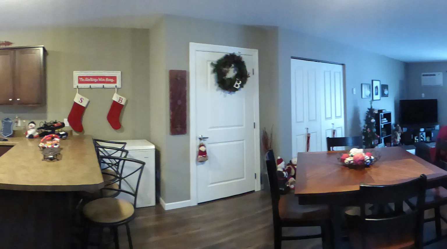 2 bed, 1100 sqft, $1,100 — Photo 4