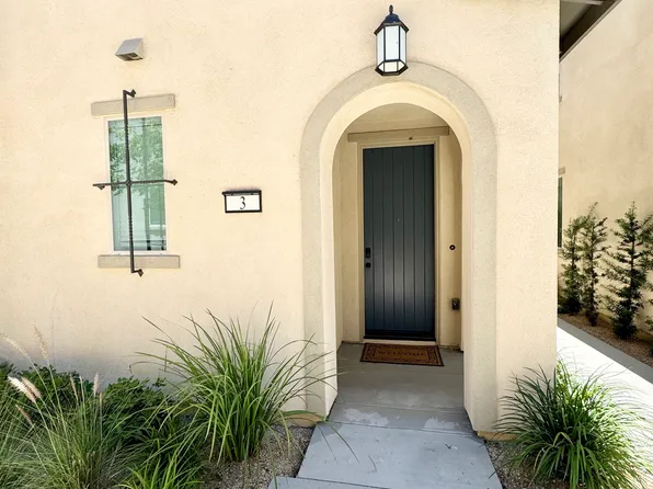 16660 Rose Petal Way #3, Fontana, CA 92336