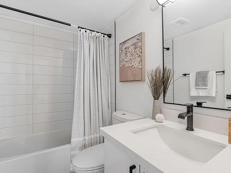 377 Ridelle Ave — Photo 42