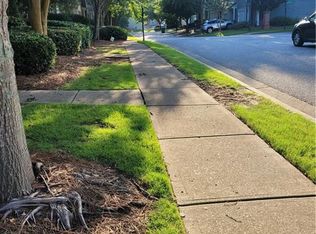 865 Society Ct, Woodstock, GA 30188