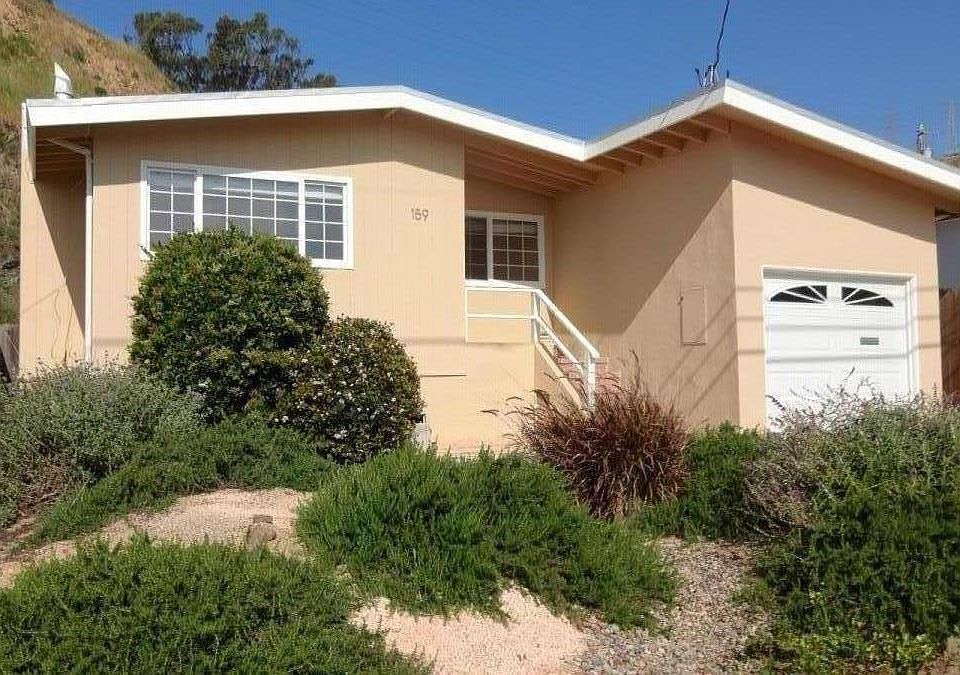 1st image of 159 Pecks Ln