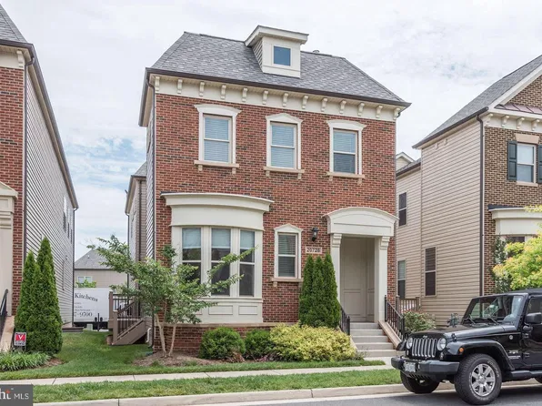 20728 Jennifer Ann Dr, Ashburn, VA 20147