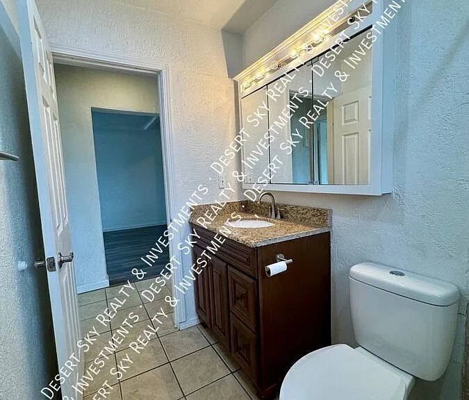 204 N Virginia St — Photo 13