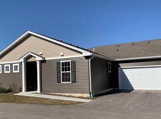 6365 Maple Glen Dr, Wonder Lake, IL 60097