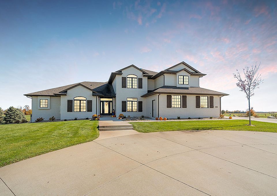 1st image of 27251 Regal Ct