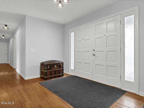 3rd image of 700 Shoals Drive