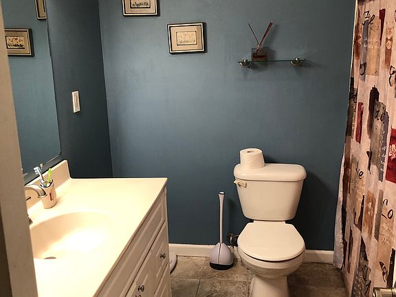 5th image of 62 Briar Mills Dr