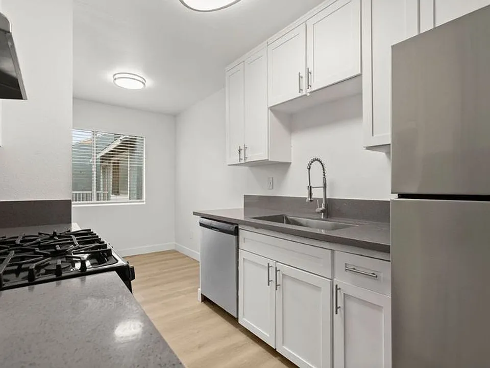 Bevia Apartments