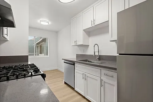 Bevia Apartments Photo 1