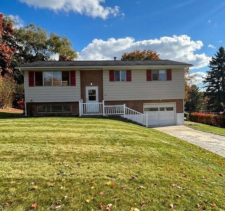 903 Cheryl Dr