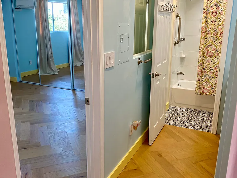1351 N Orange Dr #106 — Photo 14