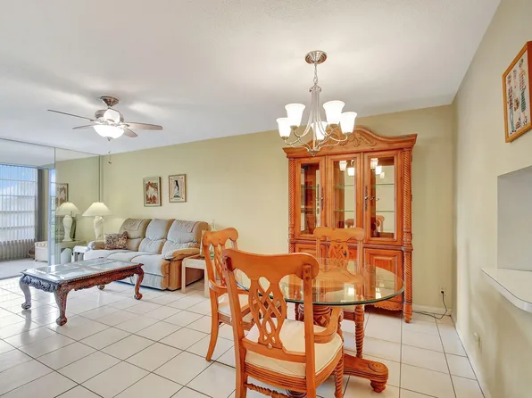 230 NE 26th Avenue #311, Boynton Beach, FL 33435