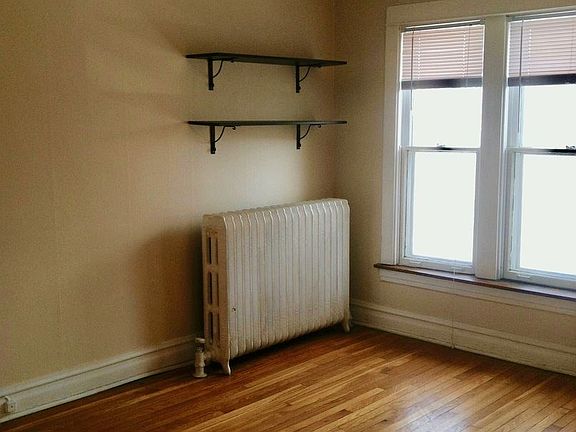 2nd image of 532 Highland Ave #2