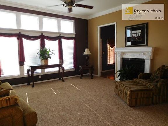 4th image of 4225 NE Georgian Dr