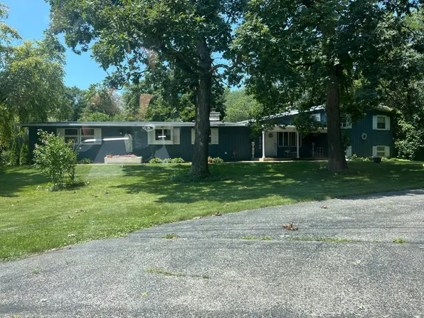 0N740 Prince Crossing Rd, West Chicago, IL 60185