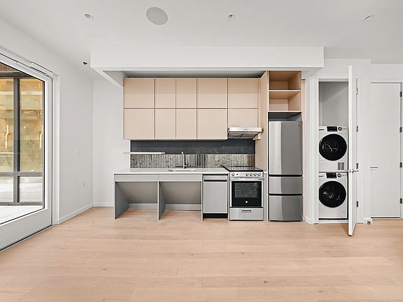 5th image of 41-15 24th St #422