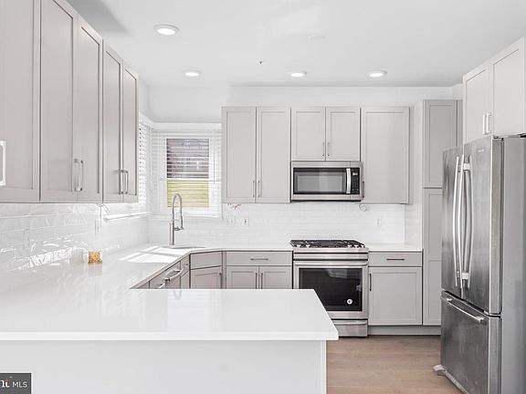 2nd image of 39 Stridesham Ct