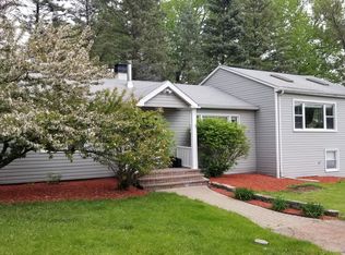 24151 N Riverside Dr, Cary, IL 60013