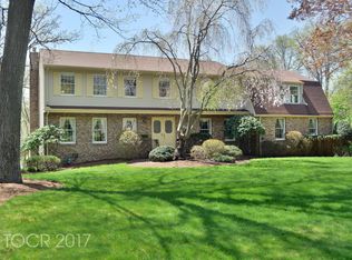 732 Jane Dr, Franklin Lakes, NJ 07417