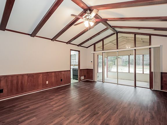 3rd image of 2263 Wellington Hills Way