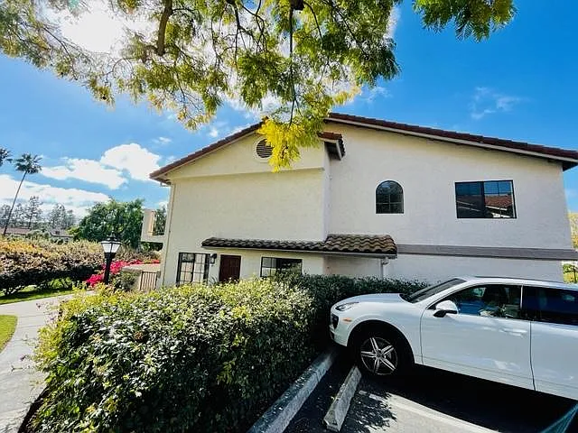 7616 Palmilla Dr — Photo 2