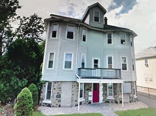 17 Columbia Rd APT 3, Wakefield, MA 01880