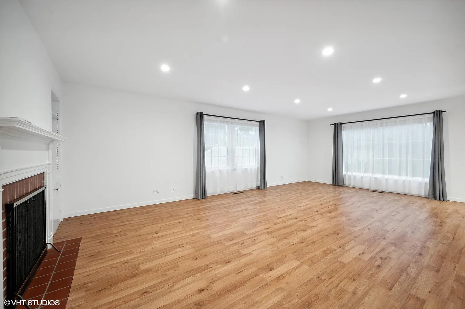 2505 Greenleaf Ave photo 1