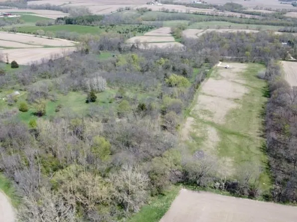 S Miche Rd, Pearl City, IL 61062