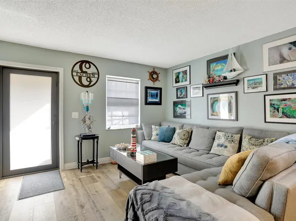 3013 NW 68th Street #10E, Fort Lauderdale, FL 33309