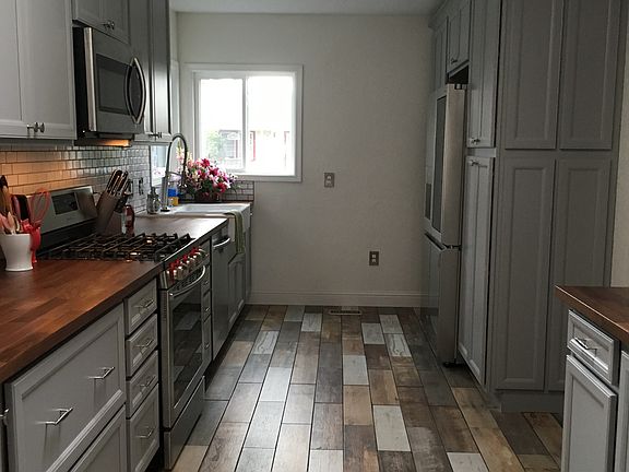 2nd image of 500 Washington St