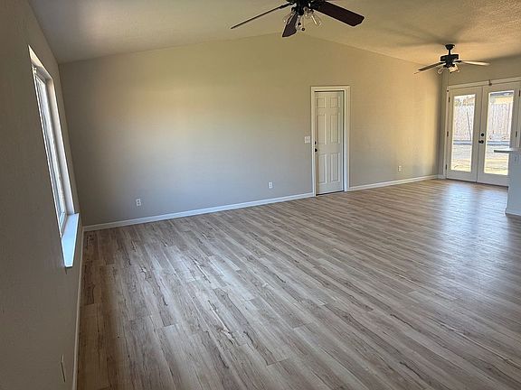 5th image of 536 Cosart Ct