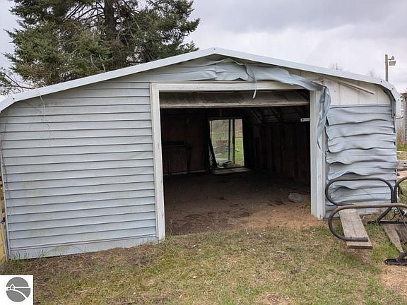 5th image of 6283 Plant Rd