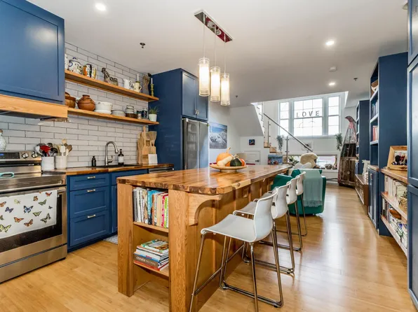 151 Ritchie St #204, Annapolis Royal, NS B0S 1A0