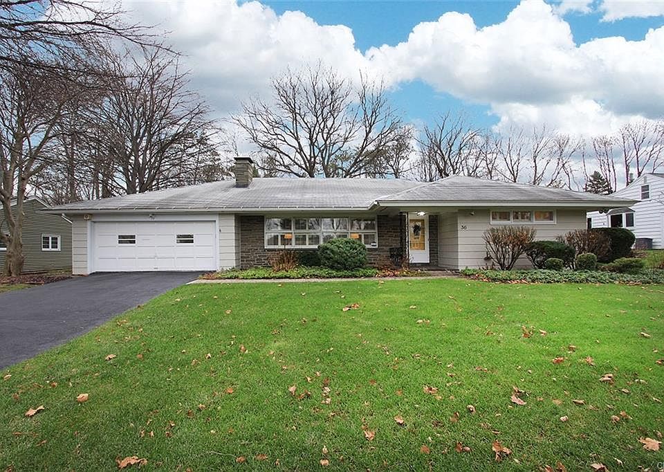 1st image of 36 Lynacres Blvd