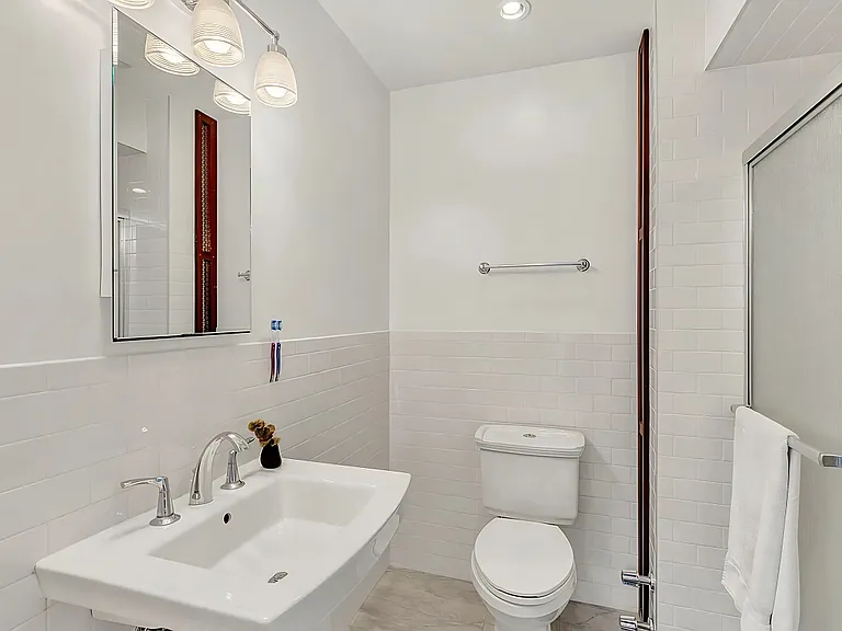 111 S 2nd St #3 — Photo 7
