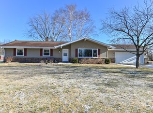 12432 N Emily Ln, Mequon, WI 53092