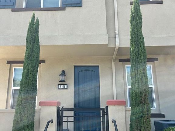 2nd image of 4102 Calle Arbol
