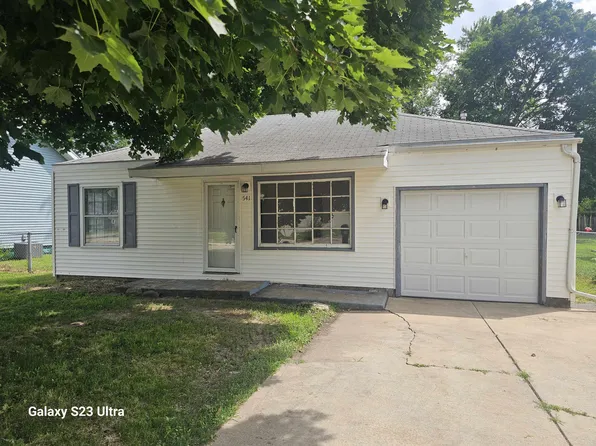 541 Wood Ave, Machesney Park, IL 61115