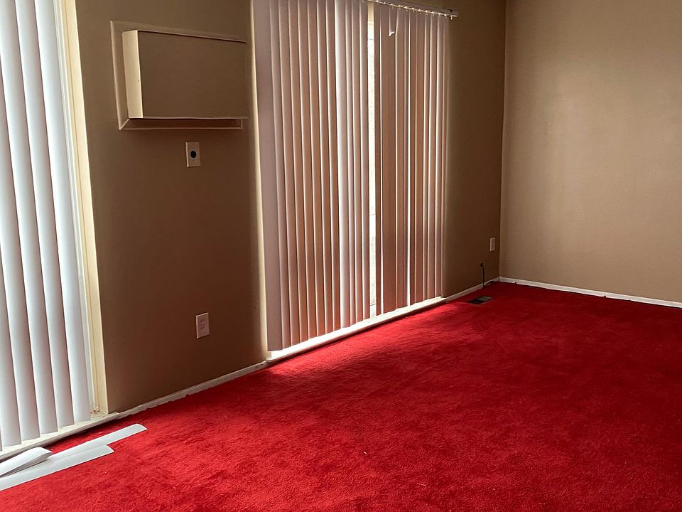 1st image of 22132 Dante St