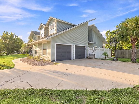 4th image of 7451 N 16th Mnr
