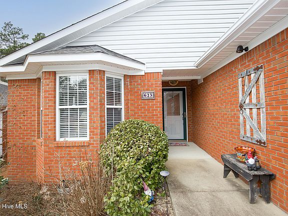 3rd image of 623 Pinehurst Trace Drive
