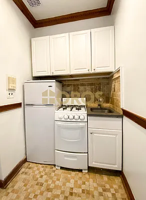 Rented by City Connections Realty | media 17
