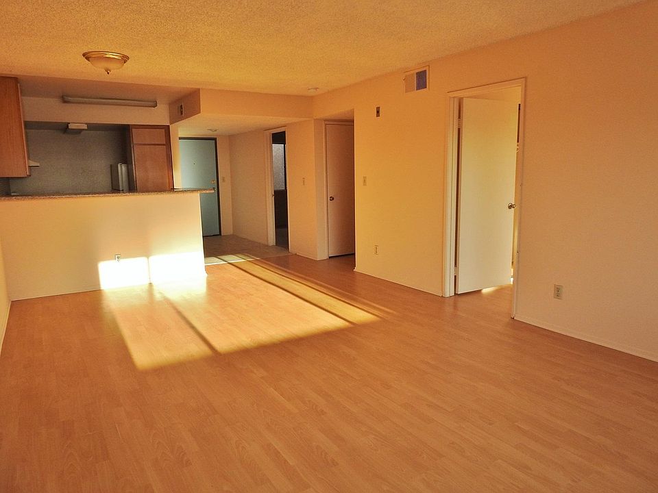 1st image of 719 E Acacia Ave #211