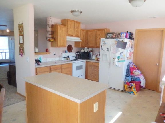 2nd image of 310 Mazza St NE