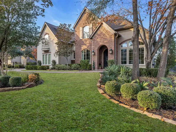 75 S Player Crest Cir, The Woodlands, TX 77382